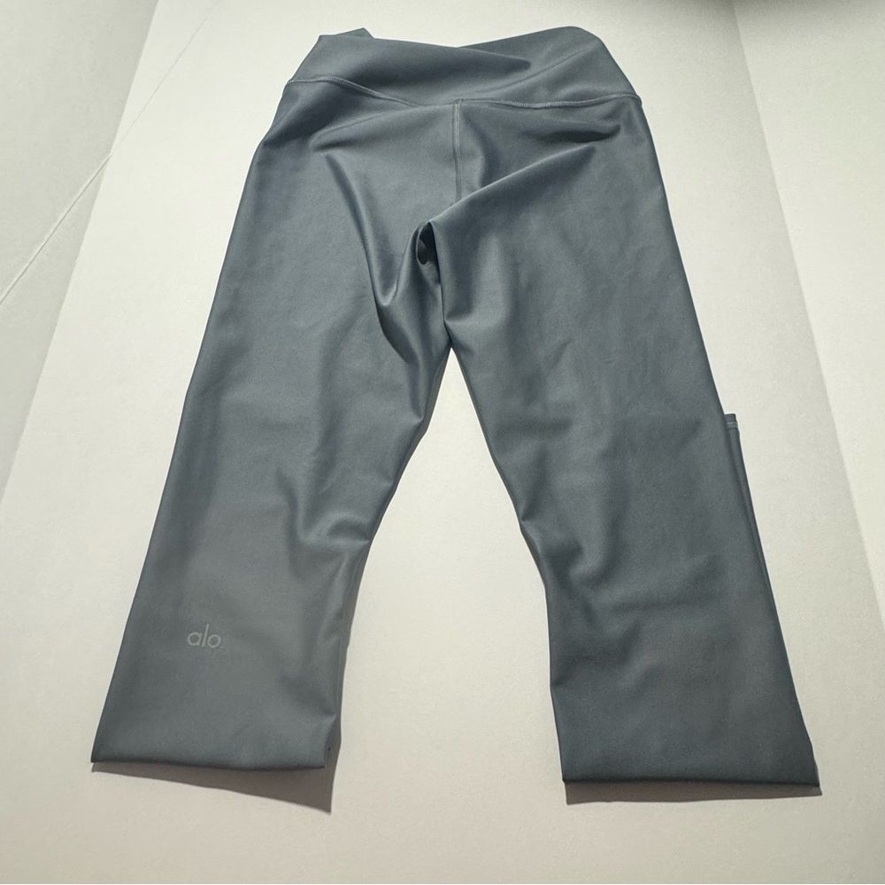 Alo Yoga Fog Blue Full Length High-Waist Airlift High-Compression Legging Size M - Picture 9 of 9